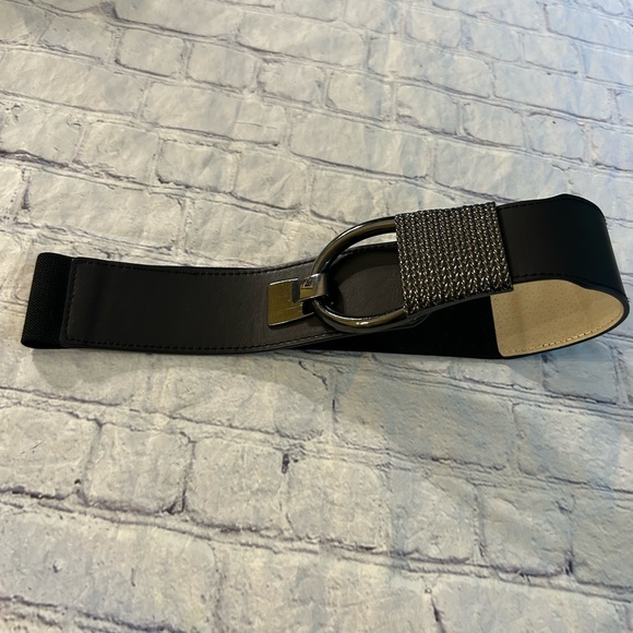 BLACK STRETCH EMBOSSED BUCKLE GUNMETAL WIDE BELT - Picture 1 of 11